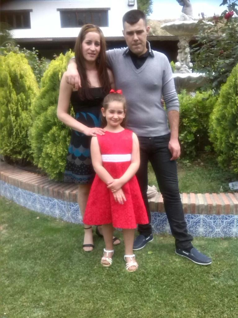 tatiysaray's tweet photo. Mas felices imposible xd http://t.co/1zypadIFW0