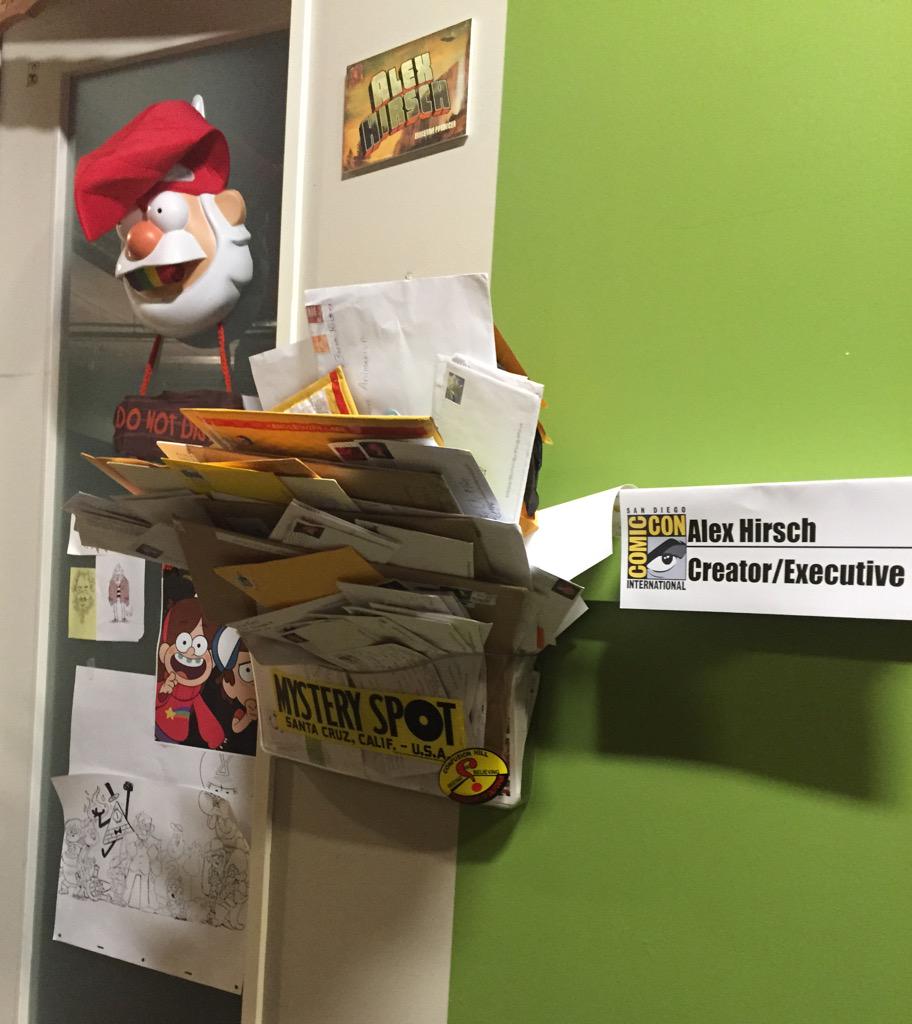 _AlexHirsch's tweet photo. I guess I should probably check my mail http://t.co/p109Tgz3SU