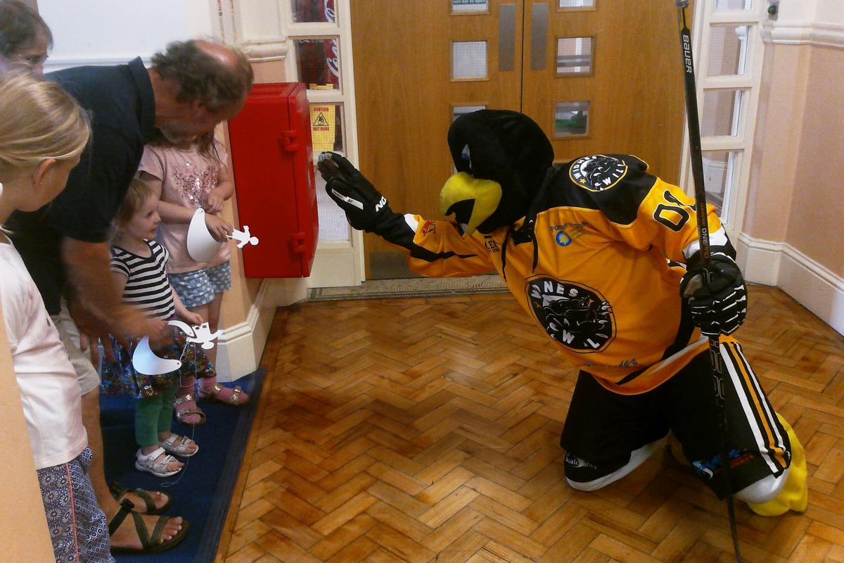 HaltonBC's tweet photo. .@widneswild and #pukka will be at #RuncornLibrary at 10am and #DittonLibrary at 2pm tomorrow #haltonhour http://t.co/Ylj4tSpnJ2
