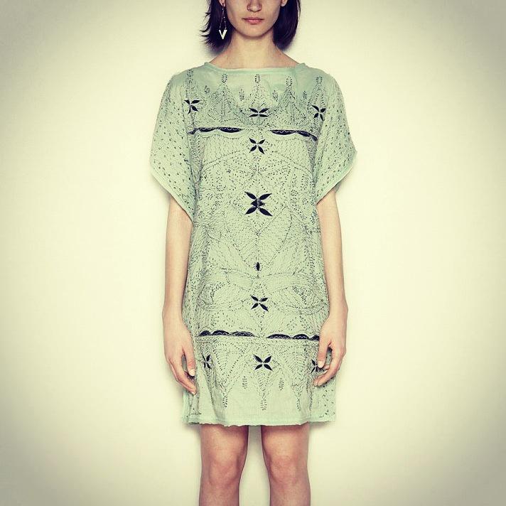 lcsbenissa's tweet photo. Últimes unitats, Vestit @HossIntropia :
abans 198,00€ (-60% dte)
ara 79,20€
#rebaixes #dona #lcsbenissa #moda http://t.co/K2BKxGckQO