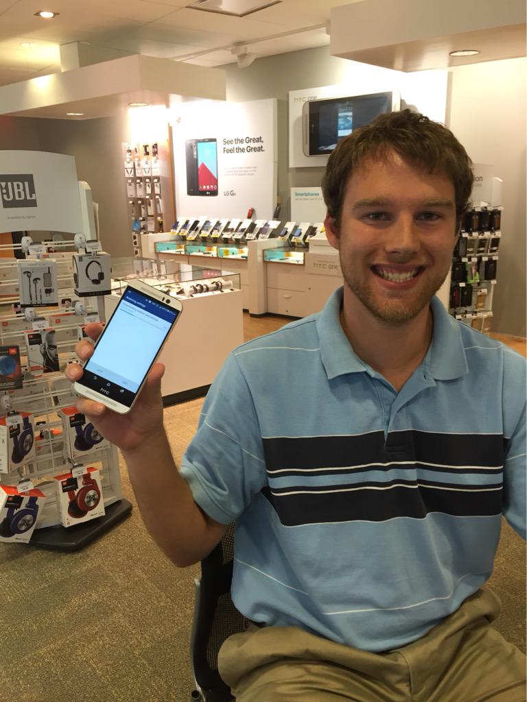 TSanzano's tweet photo. Eric making 2 more Sprint Customers happy with their new HTC phones with uh oh protection &amp; TEP Plus @ShenHTC #PGA http://t.co/jVLgCsoslE