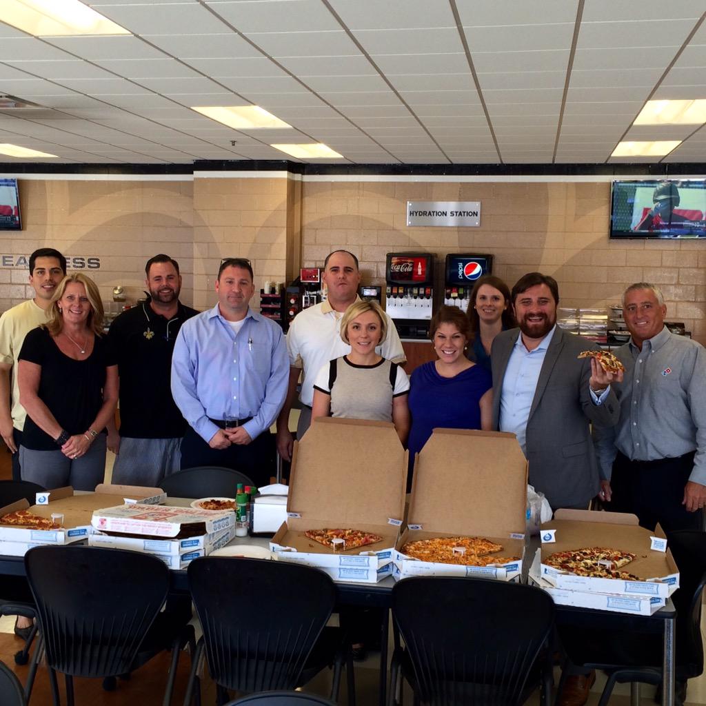 TheDairyRD's tweet image. Fun day w/ @Saints #sports RD @JamieMeeksRD tasting @dominos #healthy #smartslice #pizza