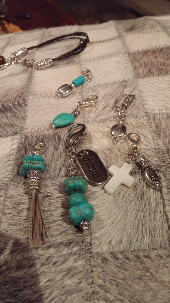bigfillyadv's tweet photo. Saddle and bridle charms. Mindfulness riding reminders. Pm will ship. http://t.co/9U1EqRvOGq