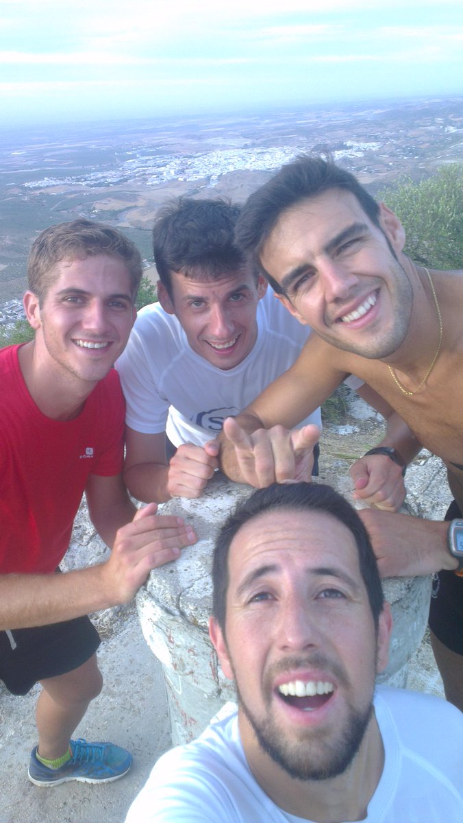 htc_makkay's tweet photo. @Pl4Pepe @danioli88 @Pakoli16 que se quiere à estos Cabrones.Dia de risas en buena compañia. http://t.co/TBNbzw2tcc