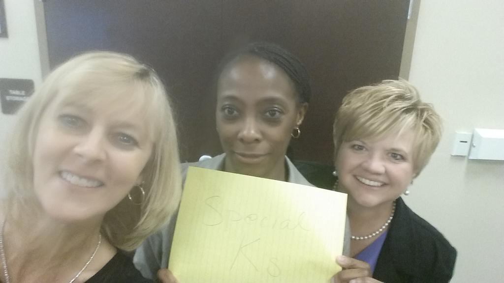 Karen W. Carr tweet media