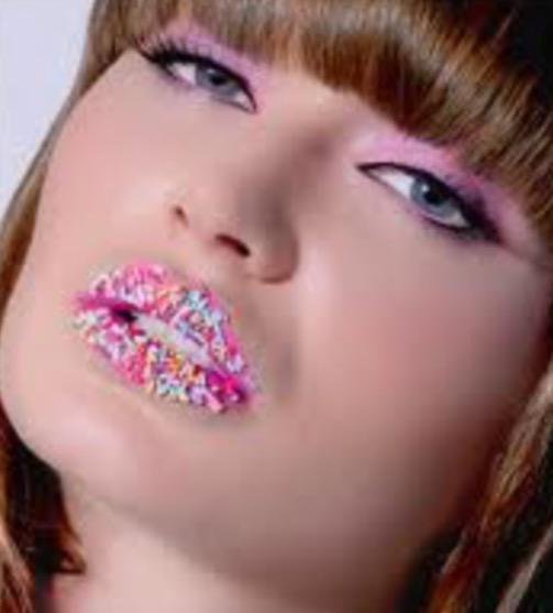 makeup_tips01's tweet image. Cool lipstick  - 'click the link'for #makeup discounts - bit.ly/1h6buie #fashion #beauty