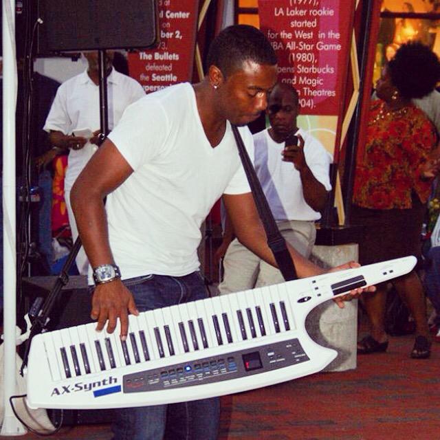 ShopCapCentre's tweet photo. #TBT @mrmarcusyoung at #winddownthursdays 2011. Join us, @mymajic1023 &amp; @msmichelwright at 6:30pm this evening! http://t.co/hJfqs2PJIo