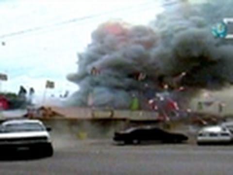 bckInthesaddle's tweet image. Destroyed in Seconds- Fireworks Accident Caught on Tape vid.staged.com/ur1q #PBR #DodgeRam