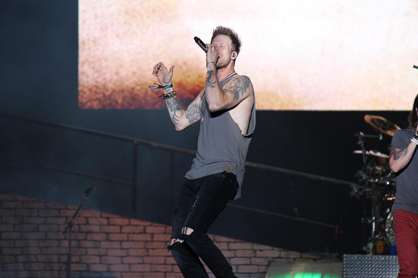 Happy birthday to Brian Kelley!!! Have the most amazing day  