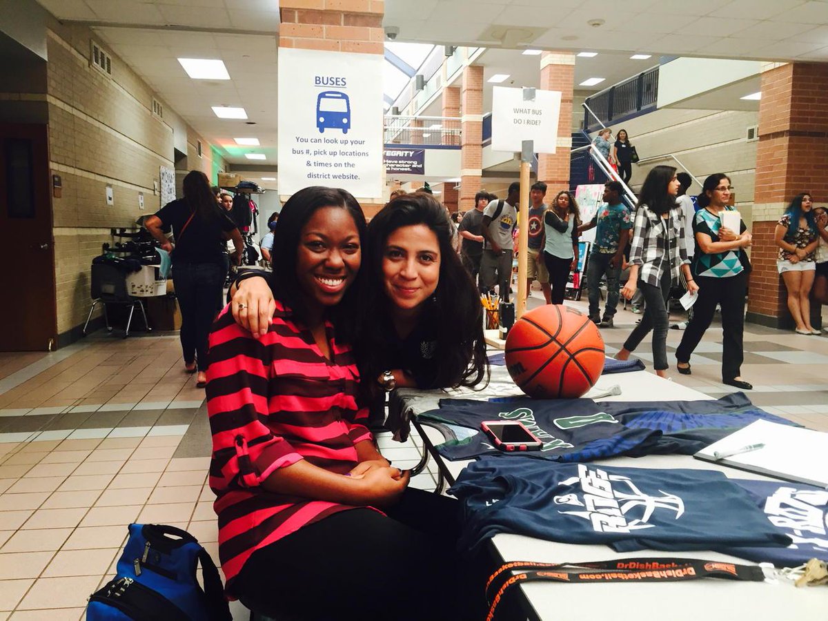 RamNationGBB's tweet photo. Supporting our #ramexpress @CyRidgeRams @CoachharrisCHS http://t.co/ViuZrluLLt