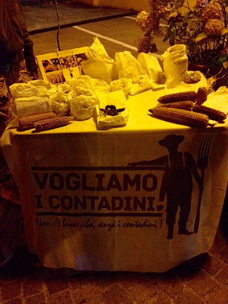 CroceviaCalabra's tweet photo. #semiautonomi2015. Questa sera a #Bianchi. Alla ricerca di #sementicontadine http://t.co/UBM7HdYlK9