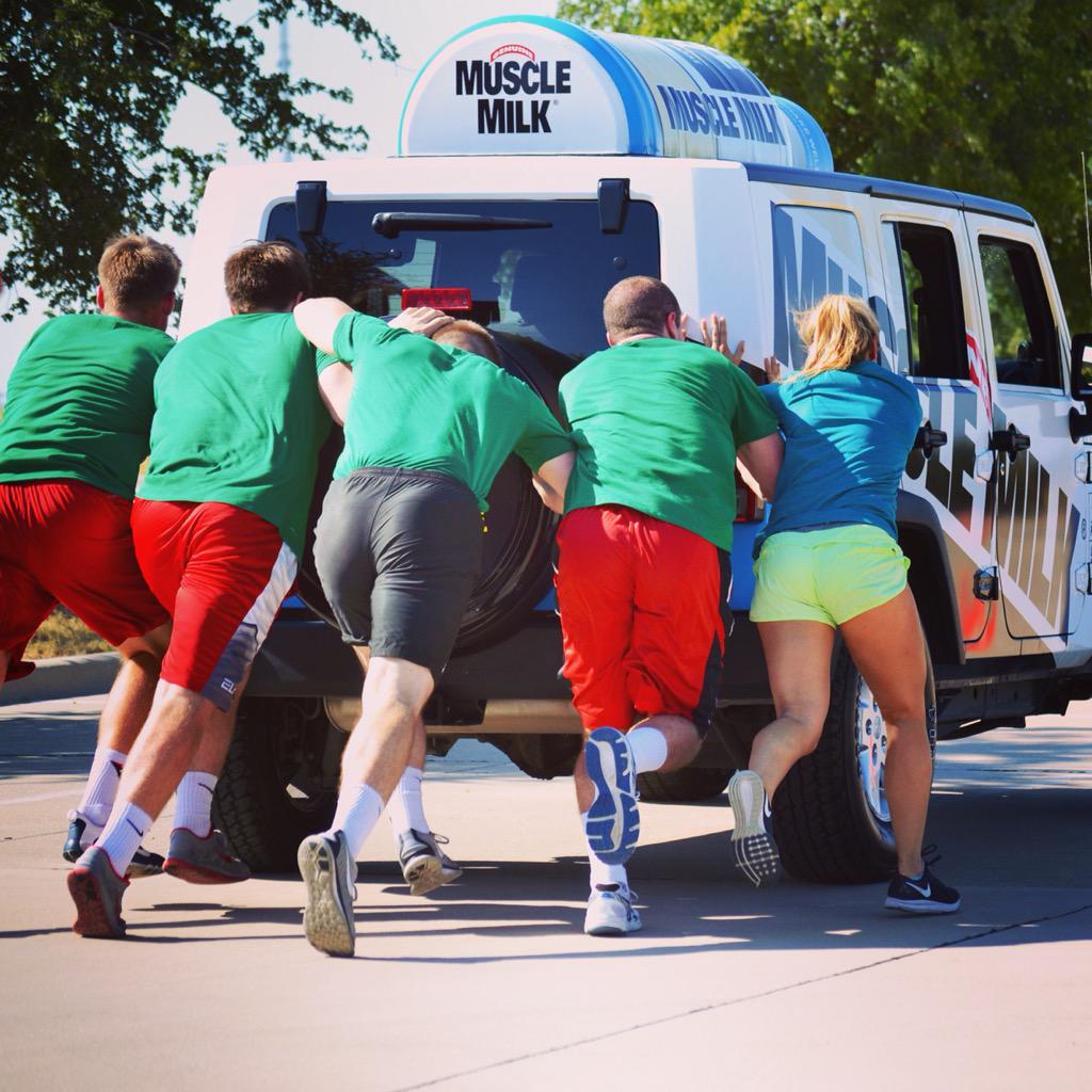 MuscleMilk's tweet photo. This is what happens when over forty of our Campus Ambassadors come to Dallas for our annual kick off meeting. http://t.co/Mh1n62EXsO
