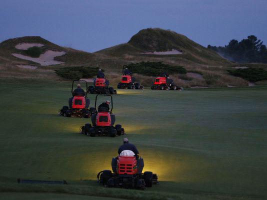 SheboyganPress's tweet photo. The Whistling Straits course — #PGAChamp prep 5 years in the making! People of the PGA: http://t.co/AqcJEoEASQ http://t.co/Dioa0IuH2D