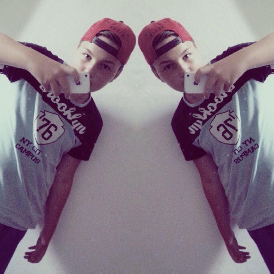 MatyyMika's tweet photo. #cute #swag #mirrorpic #iPhone #ChicagoBulls http://t.co/0DJz9nu7tl
