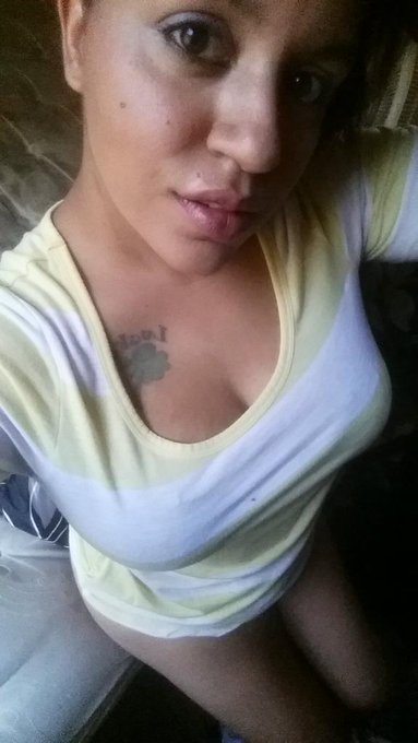 Best pants are no pants. #follow # nopants  #rt #camgirl http://t.co/MwdNoYLJRn<a href="/tag/follow"class="tags">#follow</a><a href="/tag/rt"class="tags">#rt</a><a href="/tag/camgirl"class="tags"><span>#camgirl</span></a>