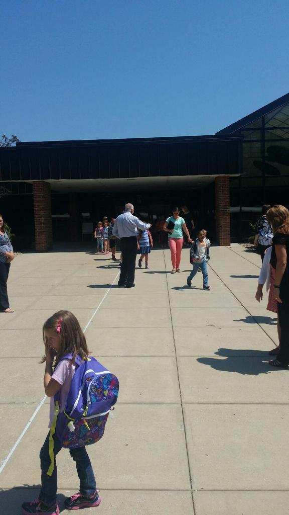 jmpetrisin's tweet image. Felt like home at CGE today. Principal Coapstick always on deck. #driversupport #supersafe @chapelglen @CheriODay