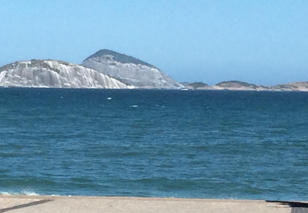 toledocn's tweet photo. "@ax_cn: Hoje é um dia especial! Ofereço a imensidão do mar para @toledocn #TeAmo http://t.co/grTFzq0ck8" tb amo #obg
