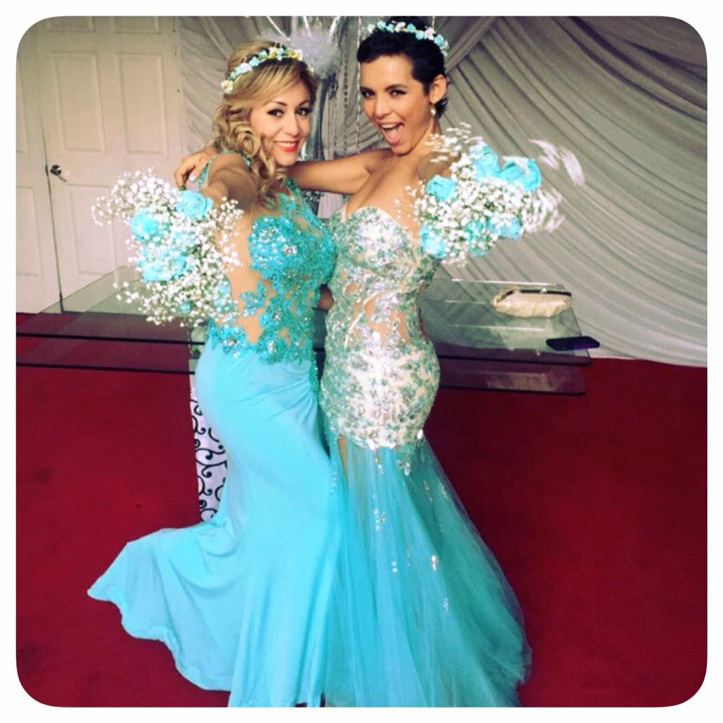 LAPANELA's tweet photo. Primas 👭 @SoyKarlaLuna  te amo flaca 🌙⭐️ http://t.co/JkxYADP9pR