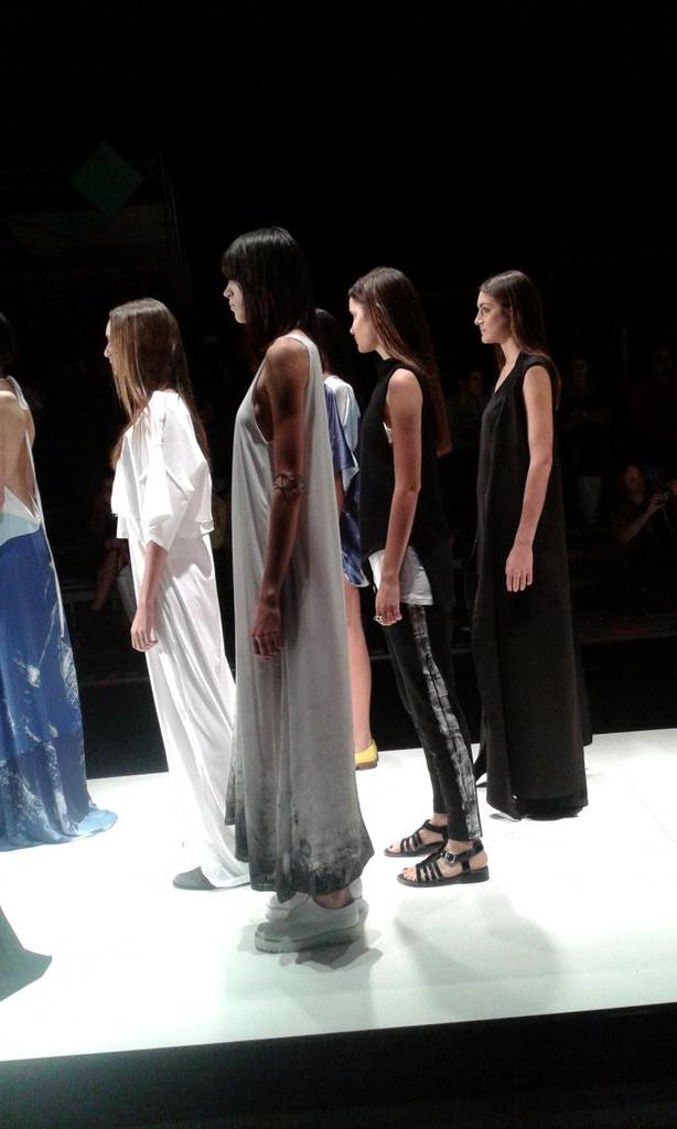 #BAFWEEK <a href="/Urenko/">Urenko</a> se atreve a buscar y eso no es poco. Mañana #PasarelaBA culmina con <a href="/AndreaUrquizu/">Andrea Urquizu</a> . 
Todos ahí, eh!