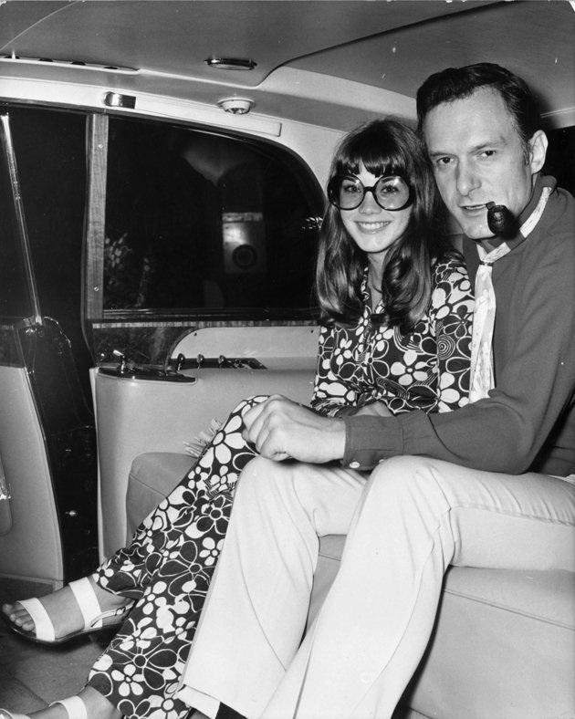 artilleri mønt fænomen Historical Pics on Twitter: "Hugh Hefner with girlfriend, Barbi Benton in  the late 1960's http://t.co/yueEsQ1pkd" / Twitter