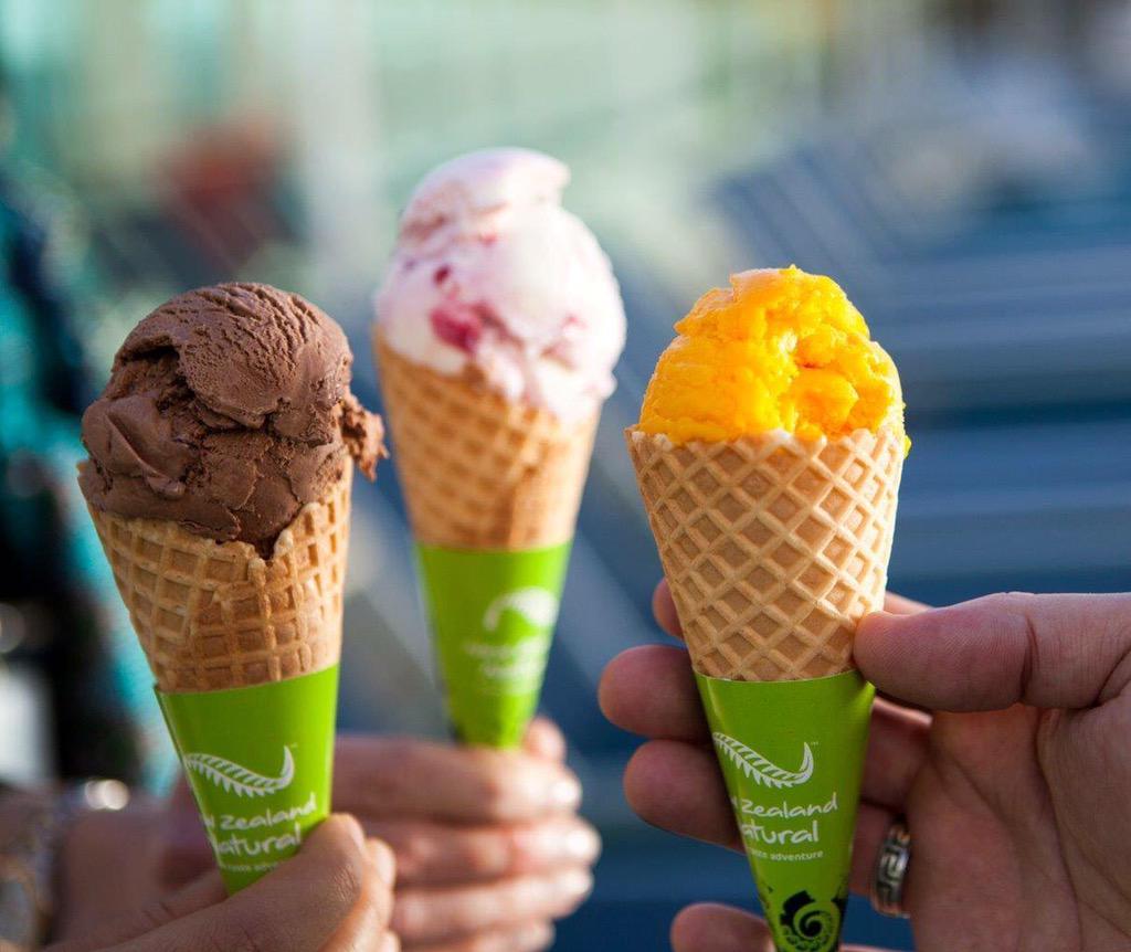 IcecreamNZ's tweet photo. Ice cream is better with friends! 😉🍦🍦🎉 #NewZealandNatural http://t.co/ybMfIKS96H