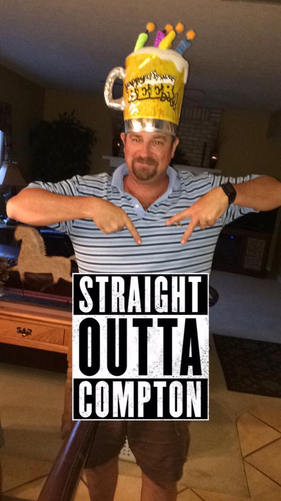 bailey_calkins's tweet photo. to describe my dad in one picture #ogrick ❤️ http://t.co/bXKmsEsyL8