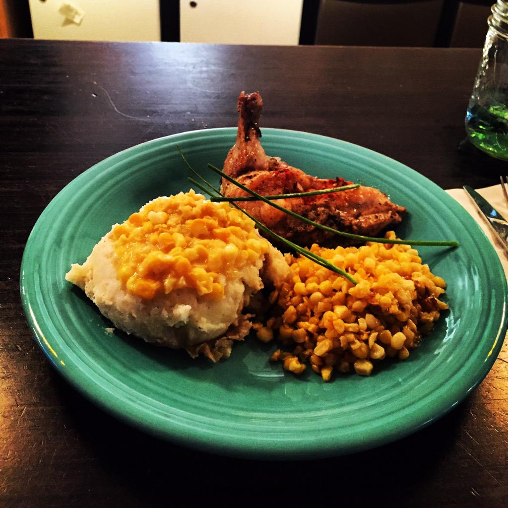 redboarsmokery's tweet photo. @TheCoconutRoom #alohadinner #corn #themeddinners #reddeer #rossstrocks http://t.co/AdHfelrnSG