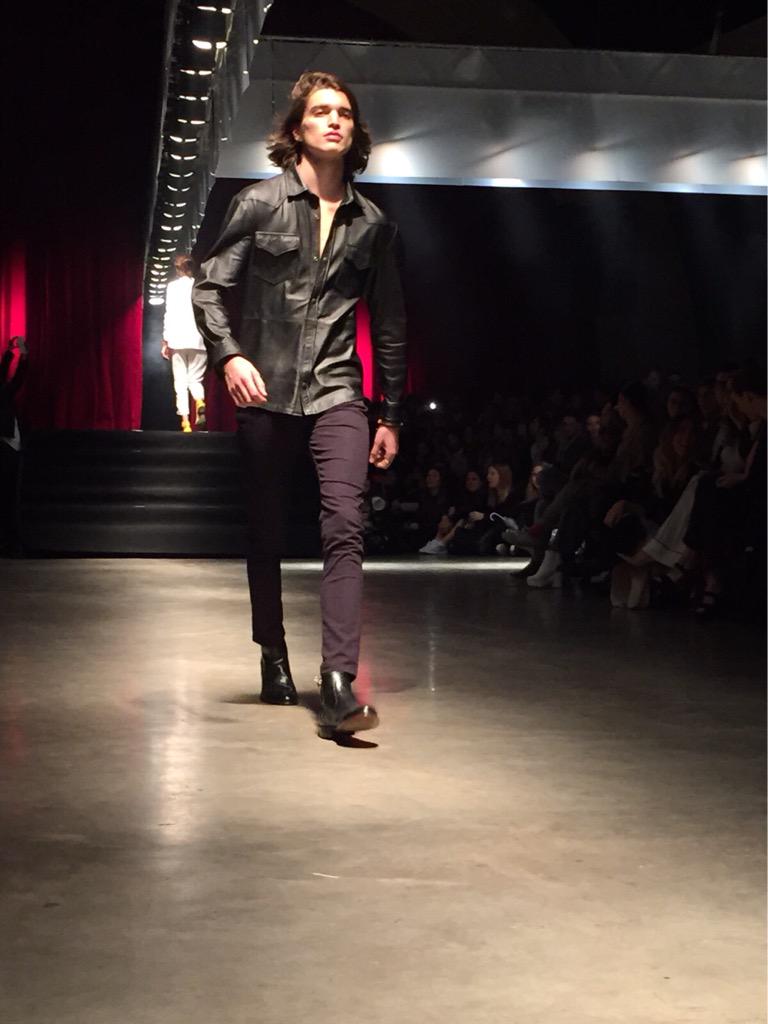 AlcortaShopping's tweet photo. • @aynotdead toma el @bafweekoficial #MiradaMuyAlcorta #AlcortaBAFWeek #MuyAlcorta http://t.co/11aZj5ZTV4