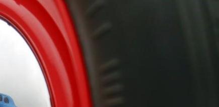 LouTraffic_CJ's tweet photo. Pieces of a Street Rod tire. @rjgatesontheweb http://t.co/0iM8Xq5o42