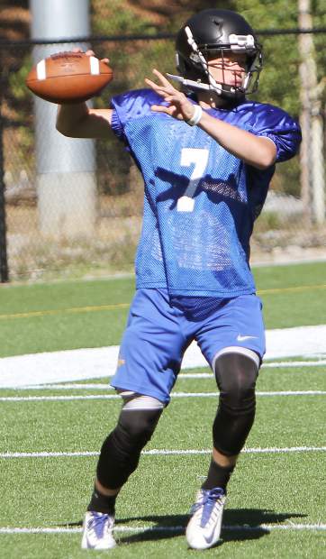 TahoeSports's tweet image. Suiting up: South Tahoe football breaks out shoulder pads during two-a-days tahoedailytribune.com/southshore/ssp… #Vikings