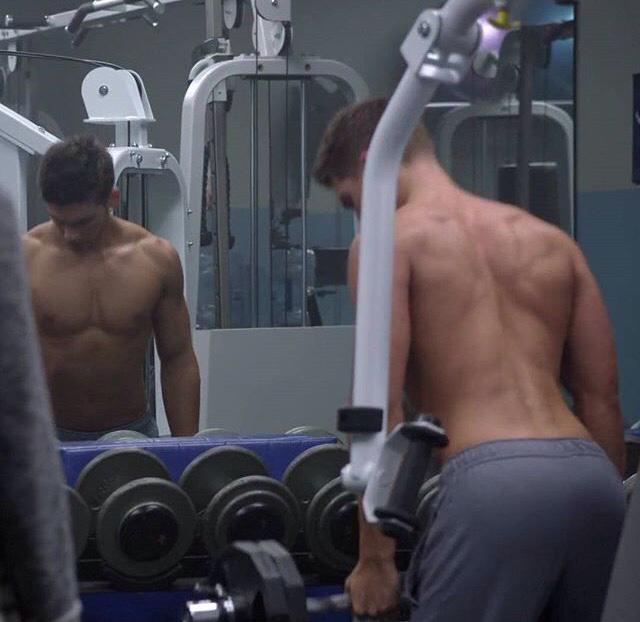 JustTheBody's tweet image. Trust me Stiles.. Trust me.. 
  Semi New Theo.. Retweet for the butt.