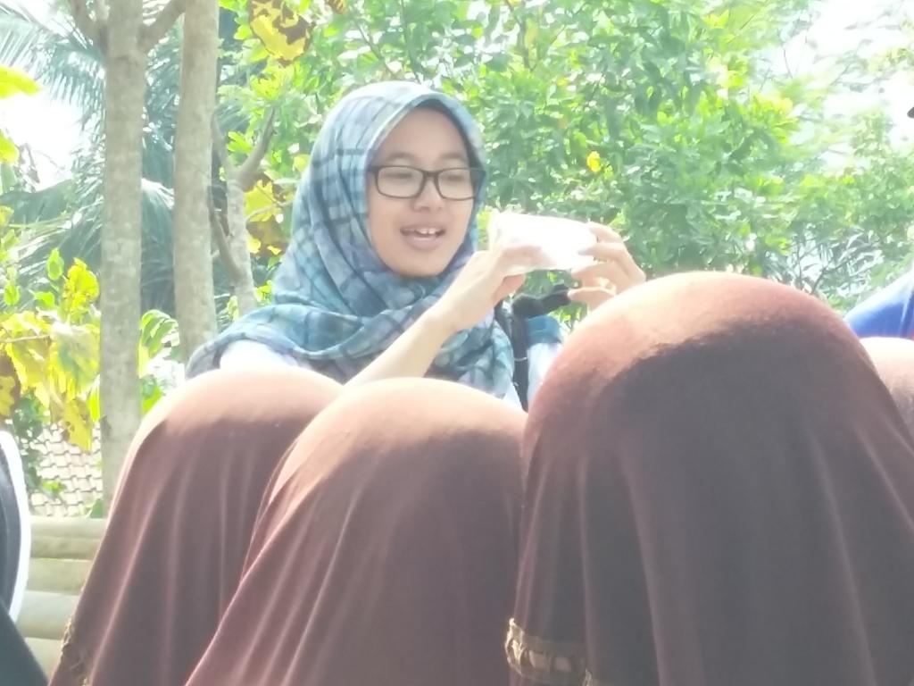 ernasechaa's tweet image. Selamat Hari Pramuka! Yuk #GerakanPungutSampah bareng bareng. Ajarin anak sedini mungkin tentang sampah. :)