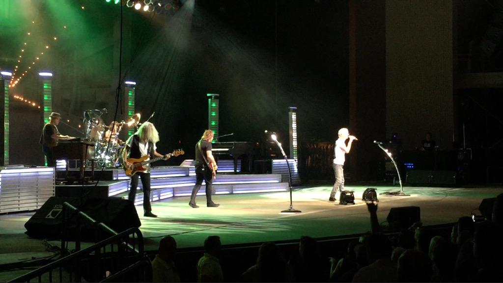 MichaelLaFave's tweet image. Great show tonight, @kcreospeedwagon.  #Rochester will have you back anytime.  #keeppushin #rollwiththechanges