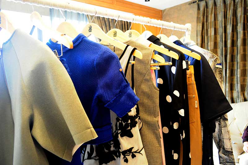 One Click Away, PARAPLOU.com. ow.ly/QT8q6 #24seven