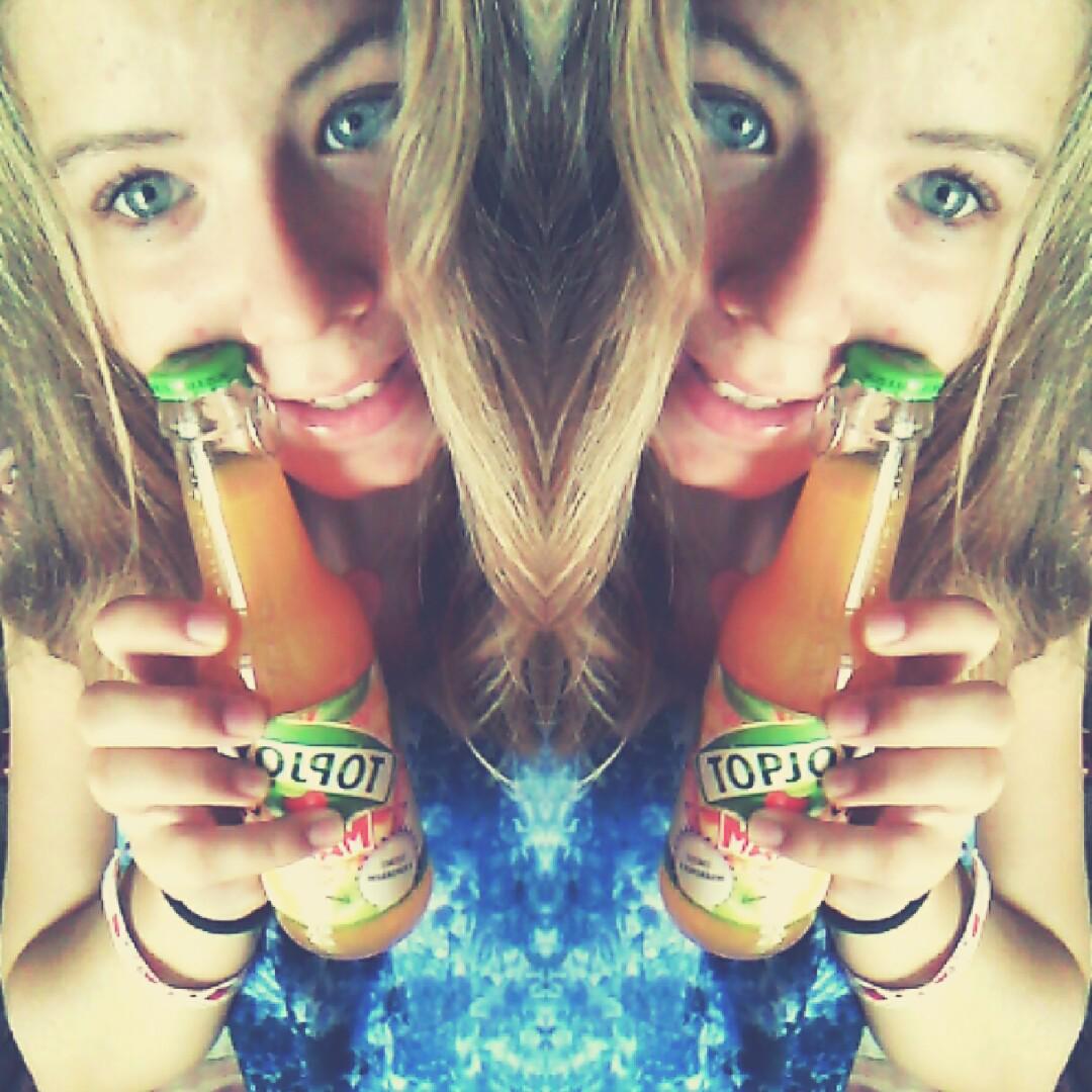 beatoth01's tweet photo. #Mirror #TopJoy #Love #Blue #Mango http://t.co/5UC3px6eeC