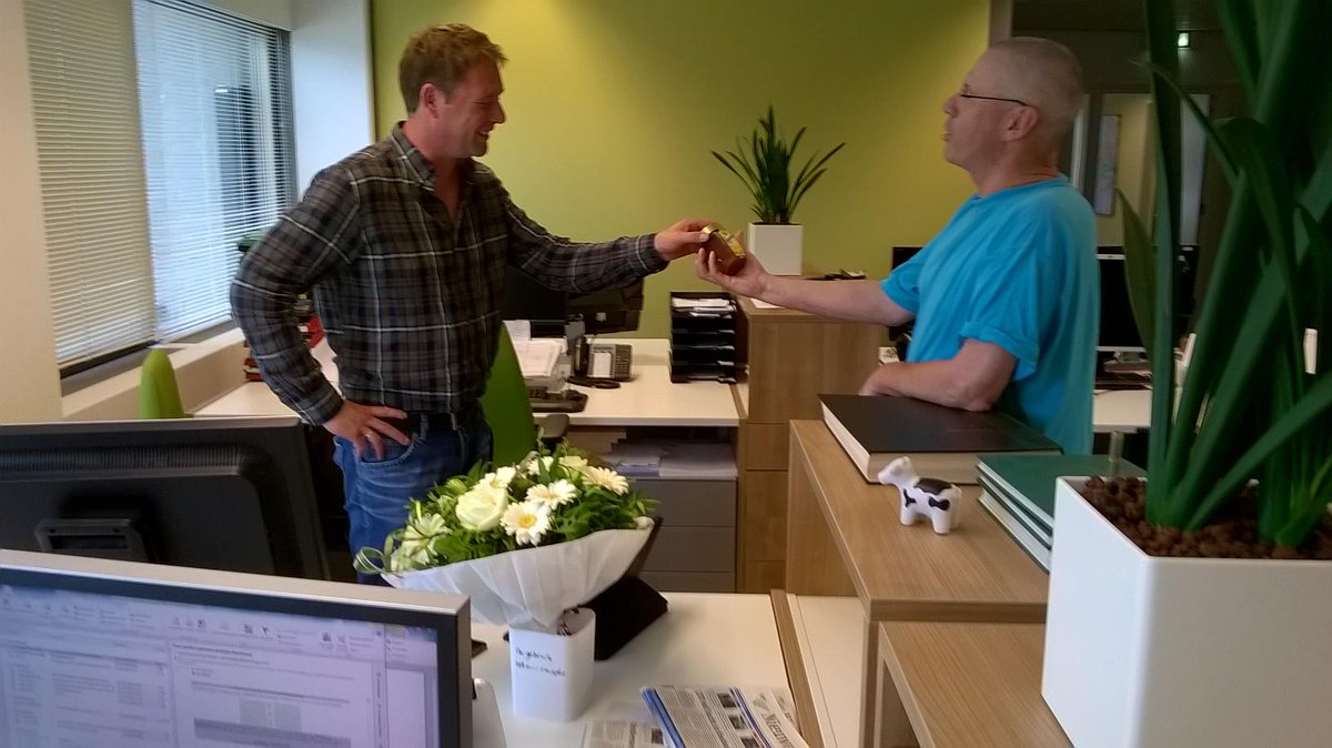 nieuweoogstnl's tweet image. #NieuweOogst heeft vandaag afscheid genomen van redacteur @ArnodeSnoo. Hij gaat lesgeven aan @Hogeschool_VHL.