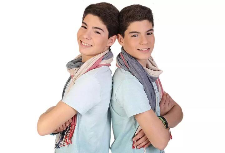 navaasrc's tweet image. A ver a ver... 😂😂

- RT Wismichu y Auronplay 
- FAV Los Gemeliers