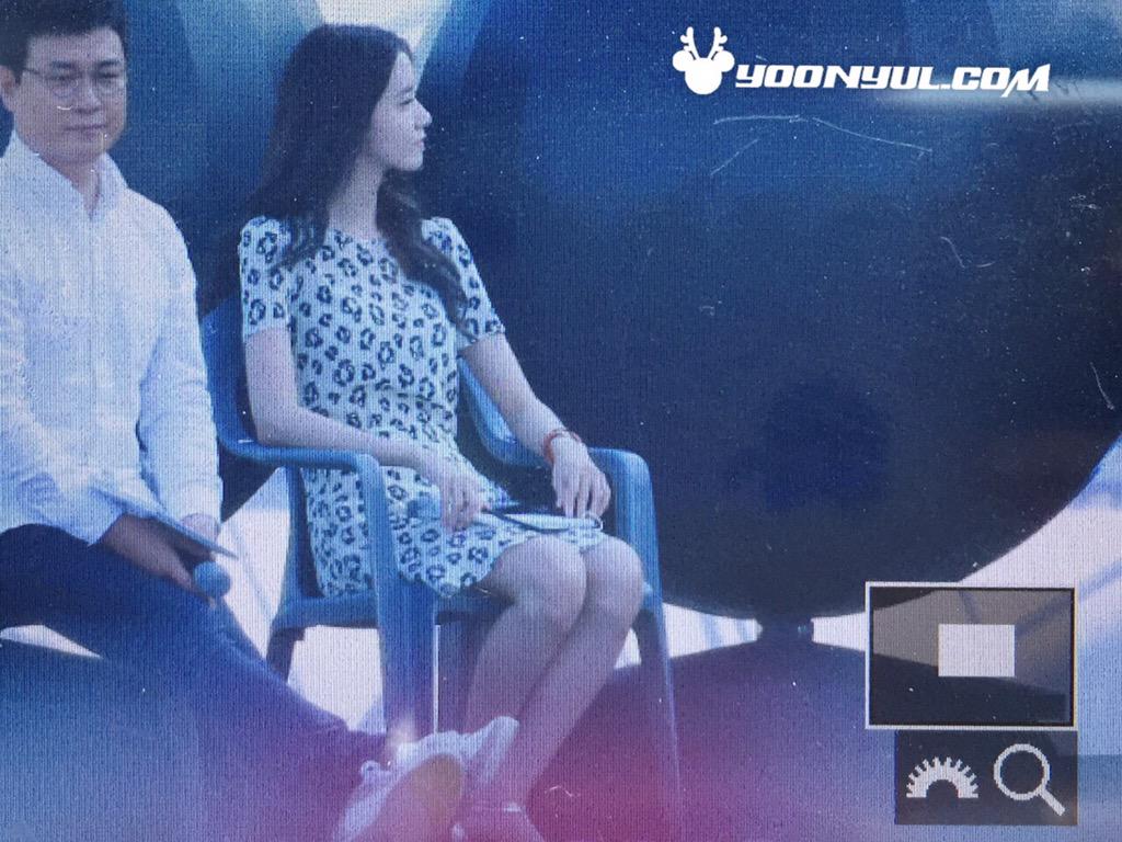 [PIC][14-08-2015]Hình ảnh mới nhất từ "2015 DMZ Peace Concert" của SNSD và MC YoonA  CMW8LhtUEAAFLN3