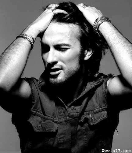 KulSedakul's tweet photo. Bitanem @tarkan #KalbimizseninleTarkan http://t.co/oY4LCGzFfv
