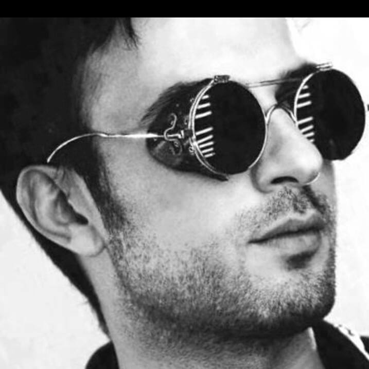 KulSedakul's tweet photo. Kalbimizin tek sahibi @tarkan #KalbimizseninleTarkan http://t.co/l3LXHH9ZIs