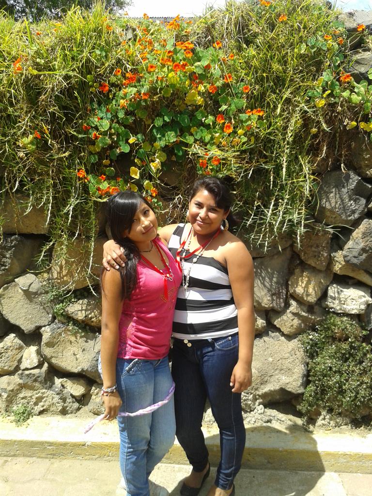 eduardocd3351's tweet photo. Woooooo super mis hermanas #cool http://t.co/Xdl0TGRKsO