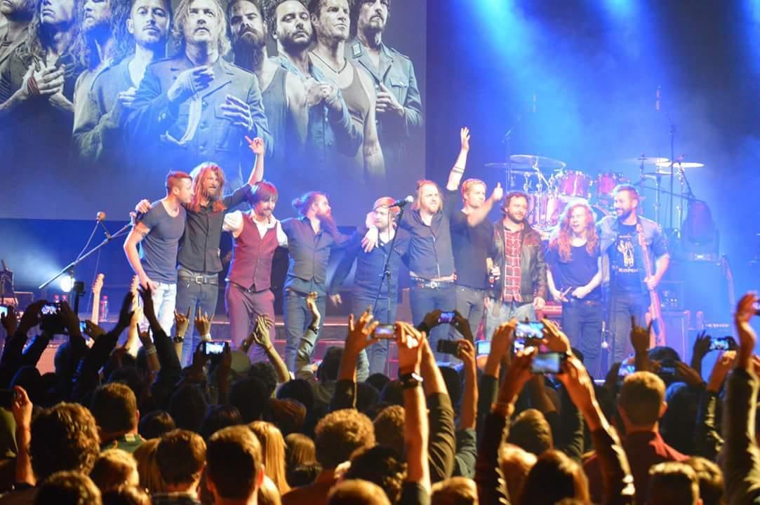 BloodBrothersSA's tweet photo. Wanna win double VIP Tickets to see these guys rock out on stage? Retweet, it might be you! https://t.co/3eEZtYTky2 http://t.co/1JOfNNsJyV
