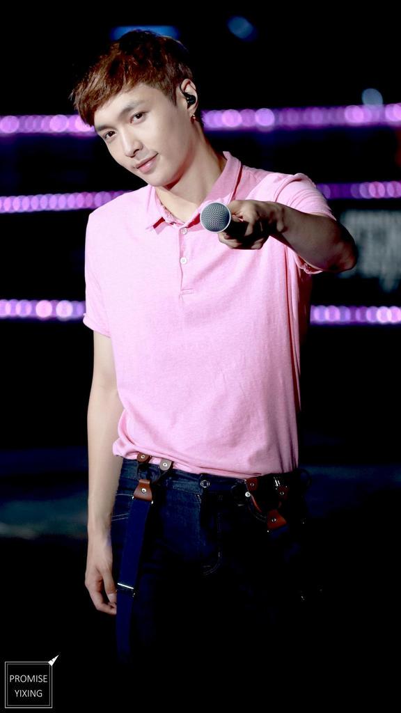 Yixing_Fanbase's tweet photo. 【HQ】150719 #LAY #Yixing #레이 #장이씽 #exo ♥ 
Cr. @PROMISEYIXING1 http://t.co/QDHHPeYtD8