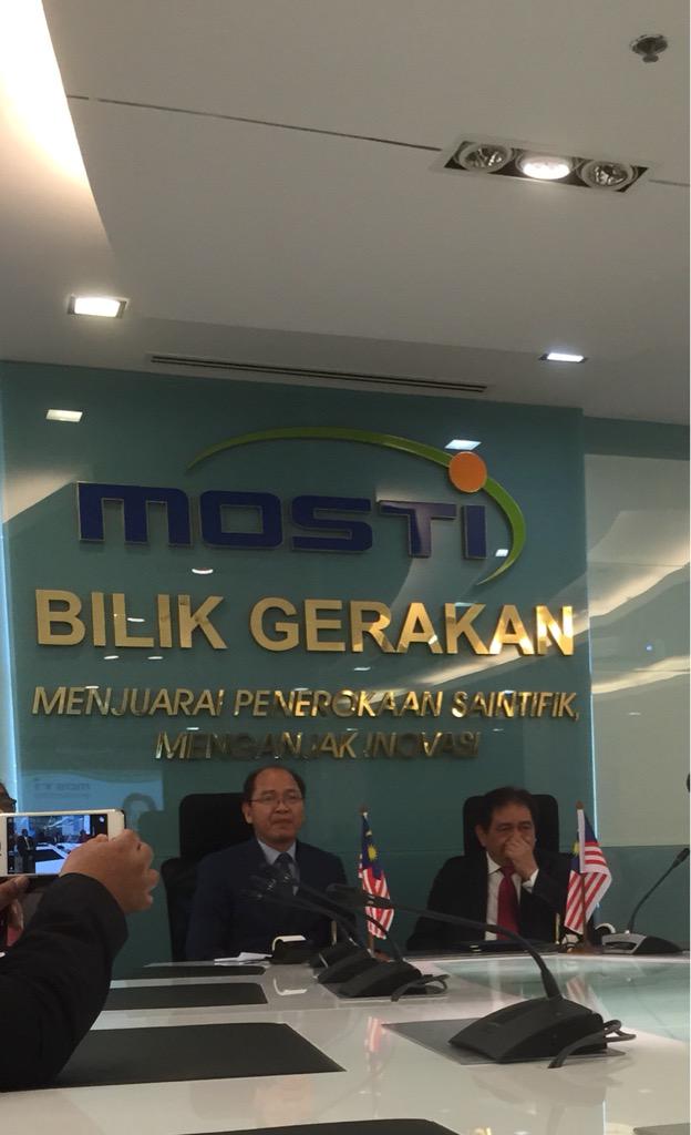 Majlis serah terima tugas Menteri MOSTI. Terima kasih <a href="/EwonEbin/">Ewon Ebin</a> Tahniah YB Madius <a href="/NoorulAinur/">Noorul Ainur</a>