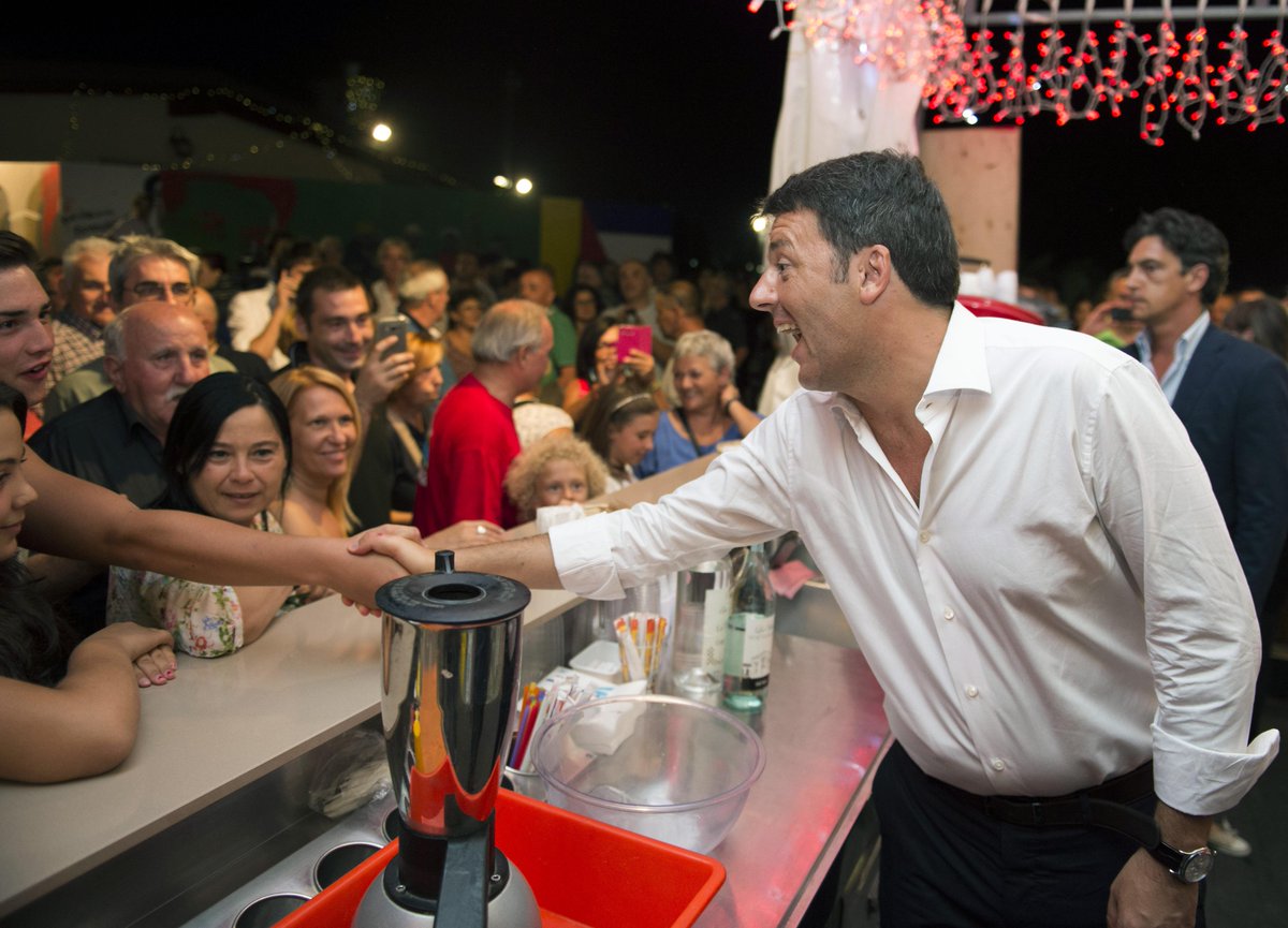 matteorenzi's tweet photo. Tenete botta, dice la nostra gente. E noi ci siamo #lavoltabuona
https://t.co/Q1Fp2BWLGm http://t.co/I8SjbMVhvn