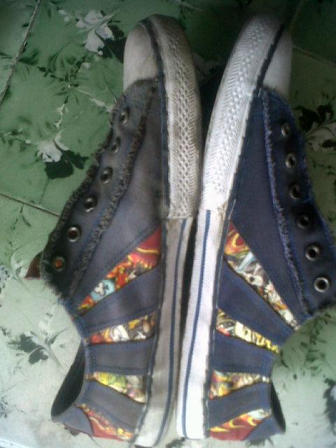 Robertdovie's tweet photo. Sok gosok ilang nodanya @ShoesAndCare #andrrows http://t.co/sadFn0UGmF