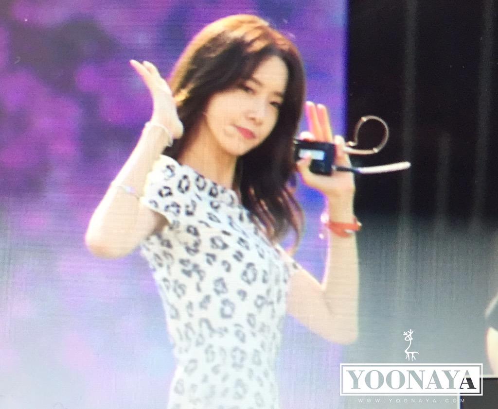 [PIC][14-08-2015]Hình ảnh mới nhất từ "2015 DMZ Peace Concert" của SNSD và MC YoonA  CMWngbAUkAA3ZLq
