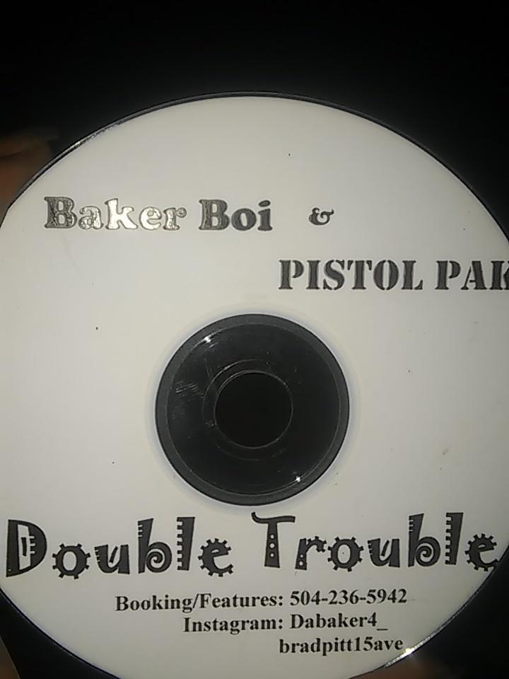 DeyKallMeJuke's tweet photo. So I'm looking through my truck and this is what I find @BDaBaker4_ @dumbshyt83 #DoubleTrouble #FreePretty http://t.co/qlvmLitoKD