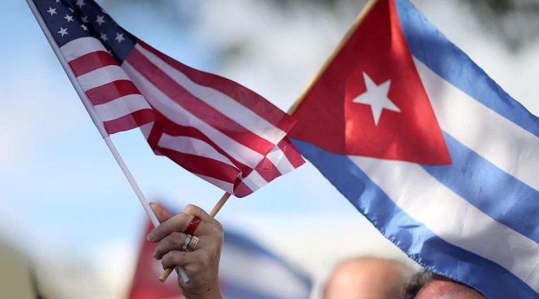 CNNThisMorning's tweet image. On #Friday, the American flag will once again fly over the U.S. embassy in #Cuba cnn.it/1UGZZwh #5Things @CNN