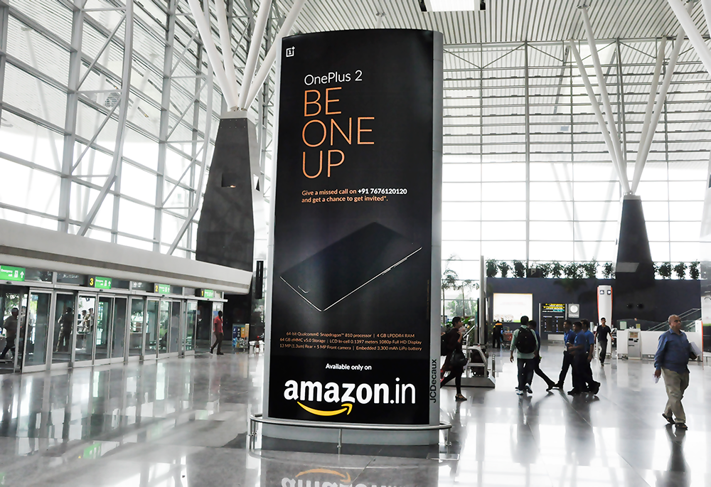 OnePlus_IN's tweet photo. #HYPE just landed at Mumbai, Delhi and Bangalore airport. Be one up with the #2016FlagshipKiller. http://t.co/QmW0MQDQ6R